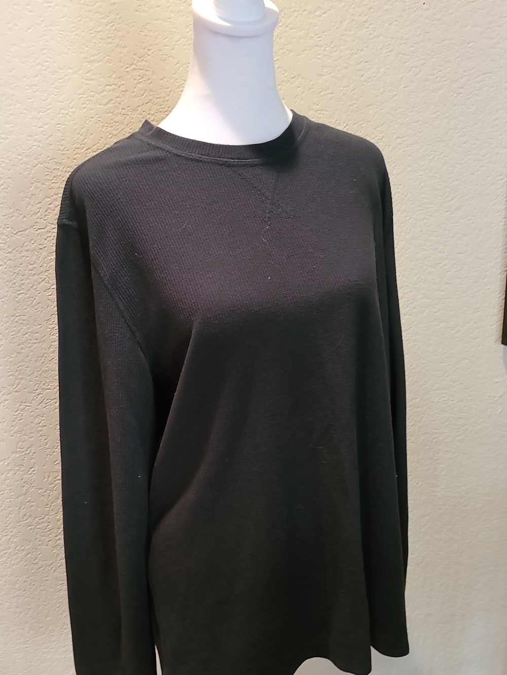 Eddie Bauer Dark Green Long-Sleeve Crewneck Shirt Size M